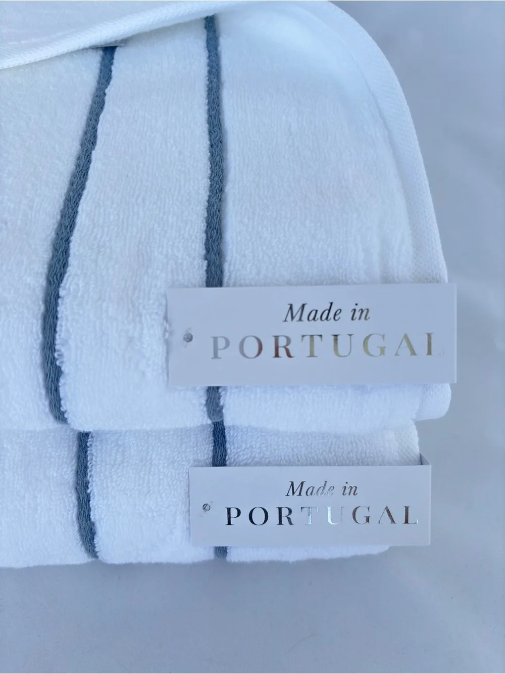 NWT 2Pc Felpinter Portugal White Luxury Bath Towels Blue Grey Embroidered Line